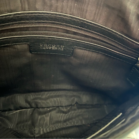 Black Genuine Leather Brooks Brothers Baguette Shoulder Bag with Several Pockets - Picture 2 of 16